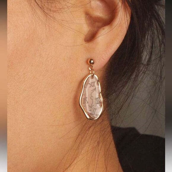 Gold Roman Numeral Earrings A1412 - Picture 2 of 4